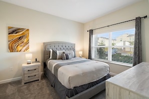 4 bedrooms, iron/ironing board, WiFi, bed sheets