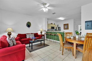 Living area - Last Minute Disney Getaway! Townhouse with Private Pool. Book Now! #107933 (Orlando)