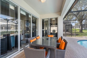 Outdoor dining - Last Minute Disney! Private Pool, Hot Tub, Game Room & Themed Bedrooms. Book Now! #136451 (Orlando)