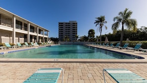 Pool - Siesta Key 241 - Two Bedroom Apartment, Sleeps 6 (Siesta Key)