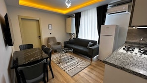 Family Apartment, 1 Bedroom, Kitchenette, City View | Interior - Yaşam Apart (Aksaray)