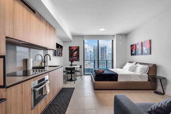 Miami Nest And Resort Amenities - Miami, FL