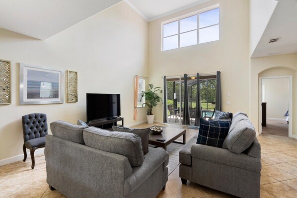Living area - Paradise Palms Resort 103 (Orlando)
