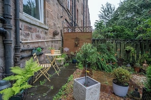 Terrace/patio - Quiet Beach Retreat | Free Parking - Pass the Keys (Edinburgh)