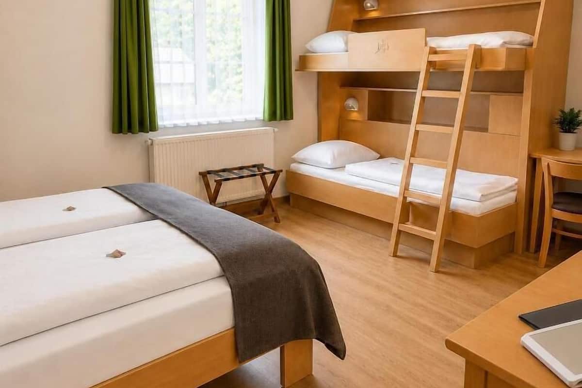 Habitación cuádruple | Wifi gratis 