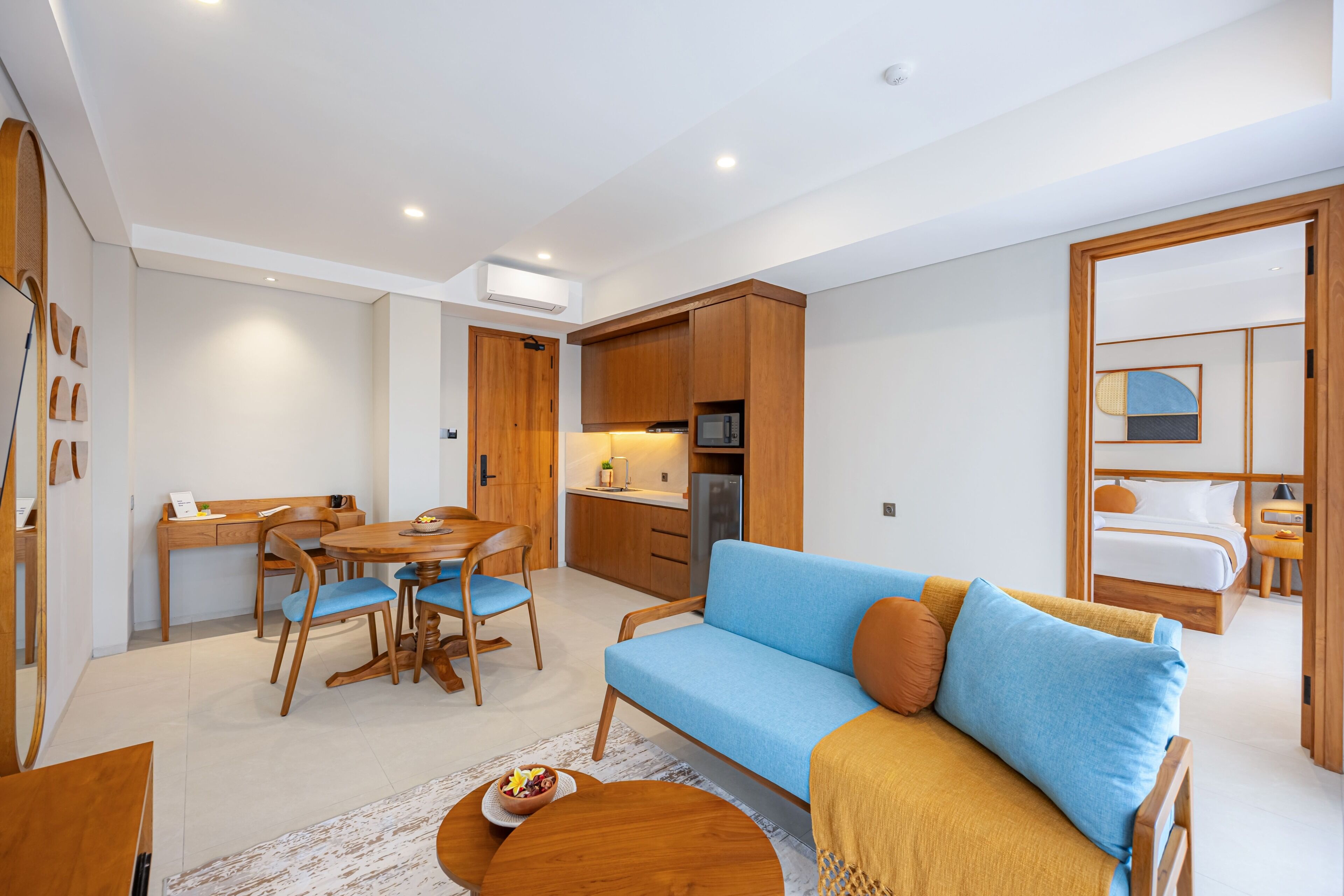 1BR with Living Room | Wohnbereich