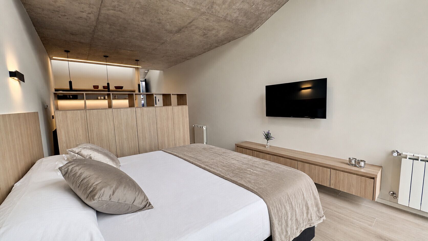 Wi-Fi de cortesia, roupa de cama