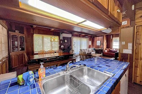 Cozy Trinity Cottage