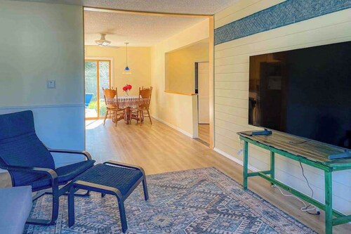 Wavesong Refuge - Peaceful Oceanfront-Inspired Coastal Escape