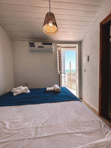 Uba House in Icaraizinho/CE - Beachfront - infinity pool - right on the sand
