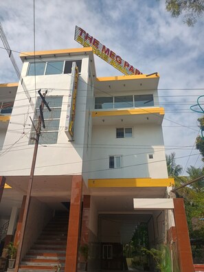 Exterior detail - The Meg Park Residency (Semmarikulam)