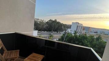 Departamento familiar, balcón, vista a la ciudad | Áreas de la propiedad