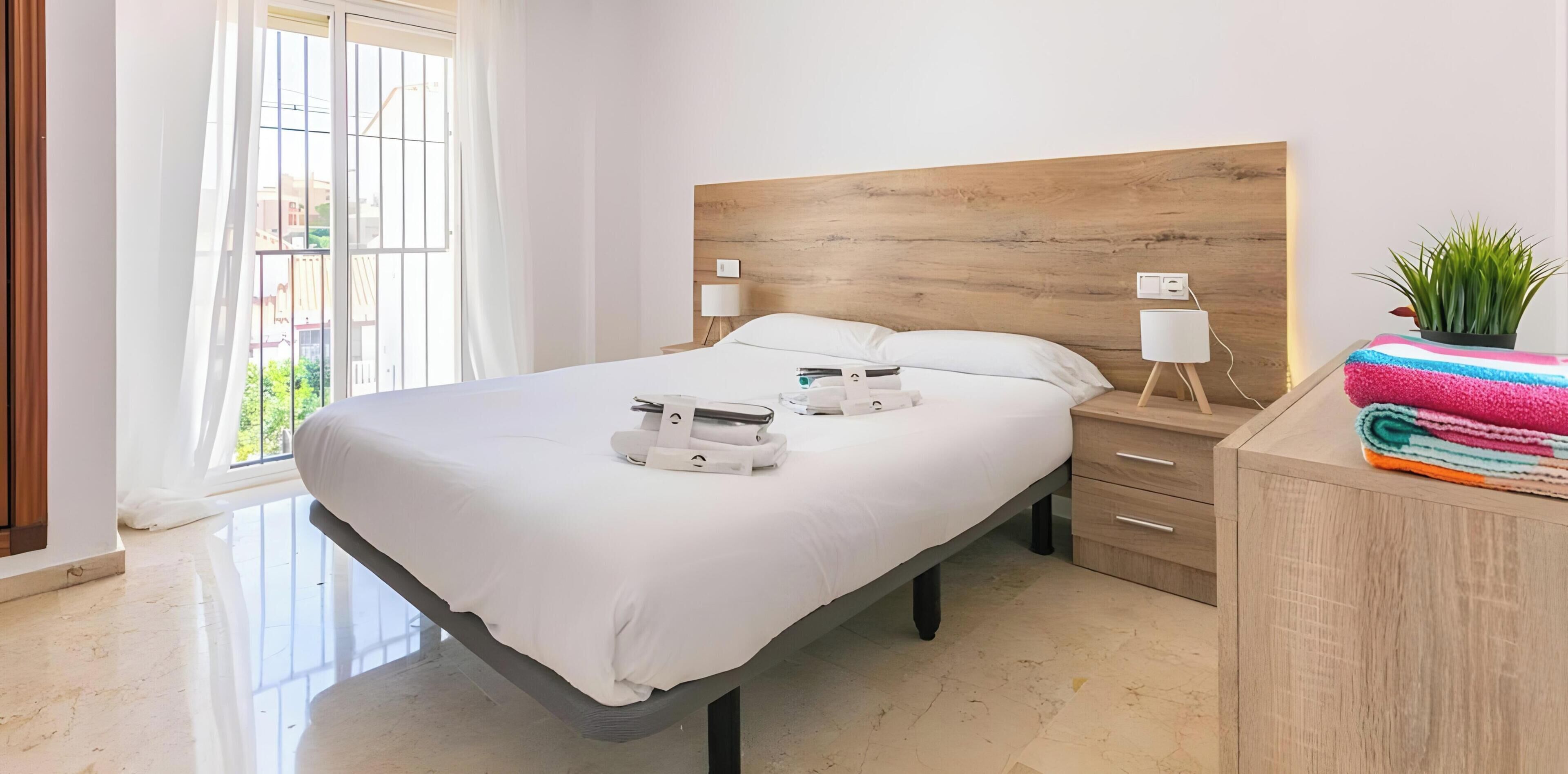 WiFi, bed sheets