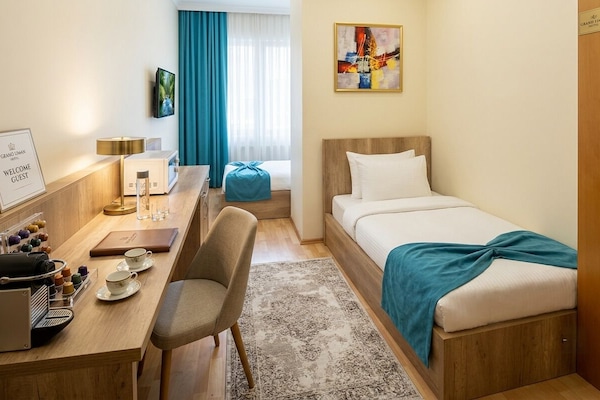 Coffres-forts dans les chambres, bureau