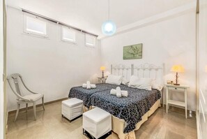 Room - Villa Juncos - Three Bedroom Villa, Sleeps 6 (Nerja)