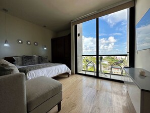 Unclassified image, 5 of 31, button - Musa del Carmen · Partial Ocean View & Rooftop+Gym (Playa del Carmen)
