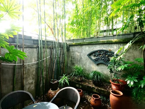 Shusheng Xunzhen No.1 Courtyard