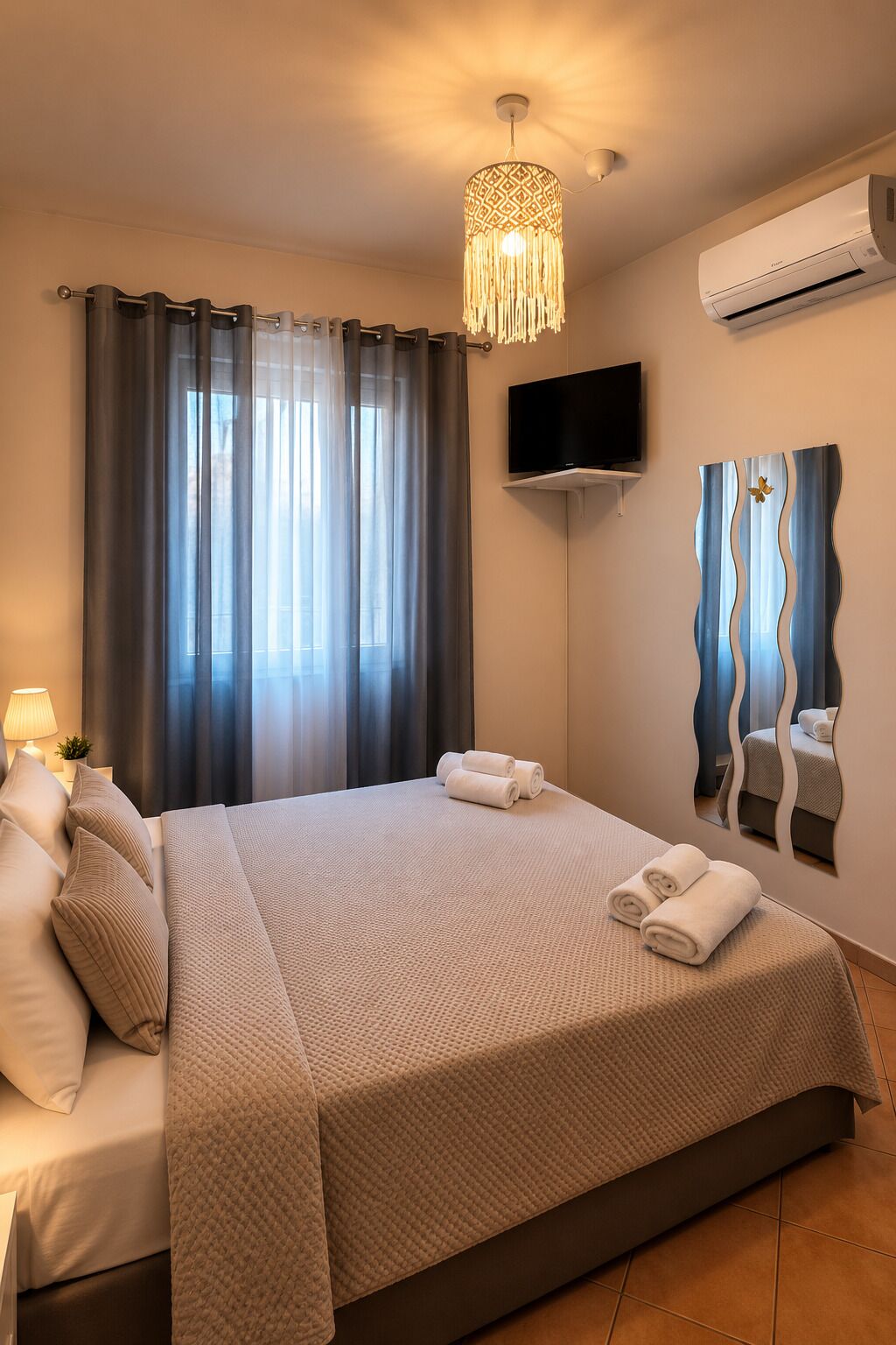 Double Room | Laptop workspace, WiFi (free)