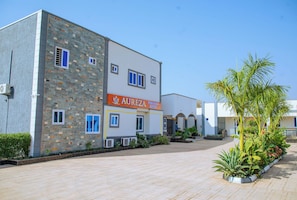 Exterior - Aureza Paradise Hotel (Tamale)