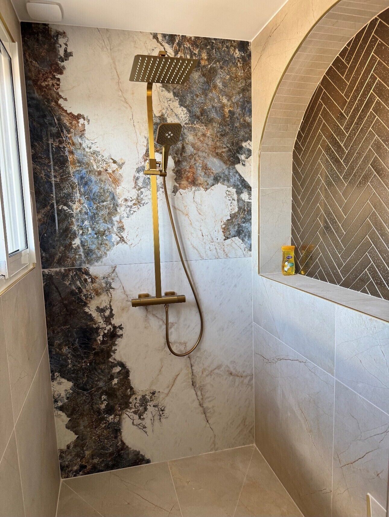 Douche, papier toilette