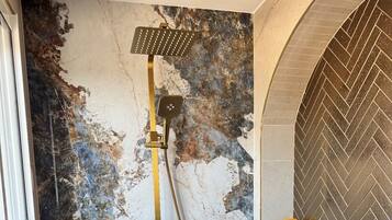 Douche, papier toilette