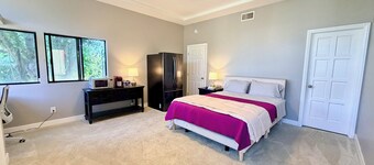 Peaceful Foothill Getaway Tennis & 40+ Fruit Trees