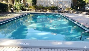 Pool - Gainesville 2BR/2BA Comfort Stay (Gainesville)