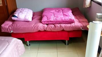 1 bedroom, WiFi, bed sheets
