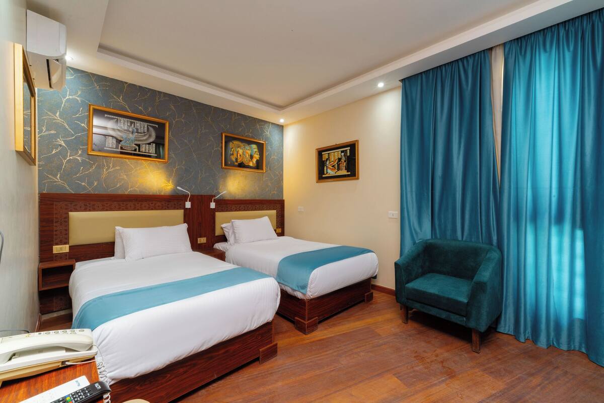 Superior-Vierbettzimmer, Poolblick