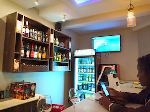 Bar (on property) - Grand Winston Hotel (Nakuru)