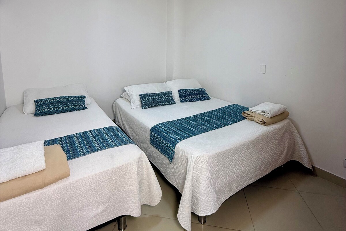 Apartament Comfort | Wifi gratuïta, decoració individual i mobiliari individual 