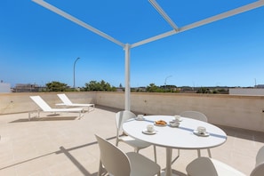 Outdoor dining - B&B Li Peticurti | Camera quadrupla (Santa Cesarea Terme)