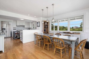 Unclassified image, 2 of 29, button - Sea House with Heated Pool (New Shoreham)