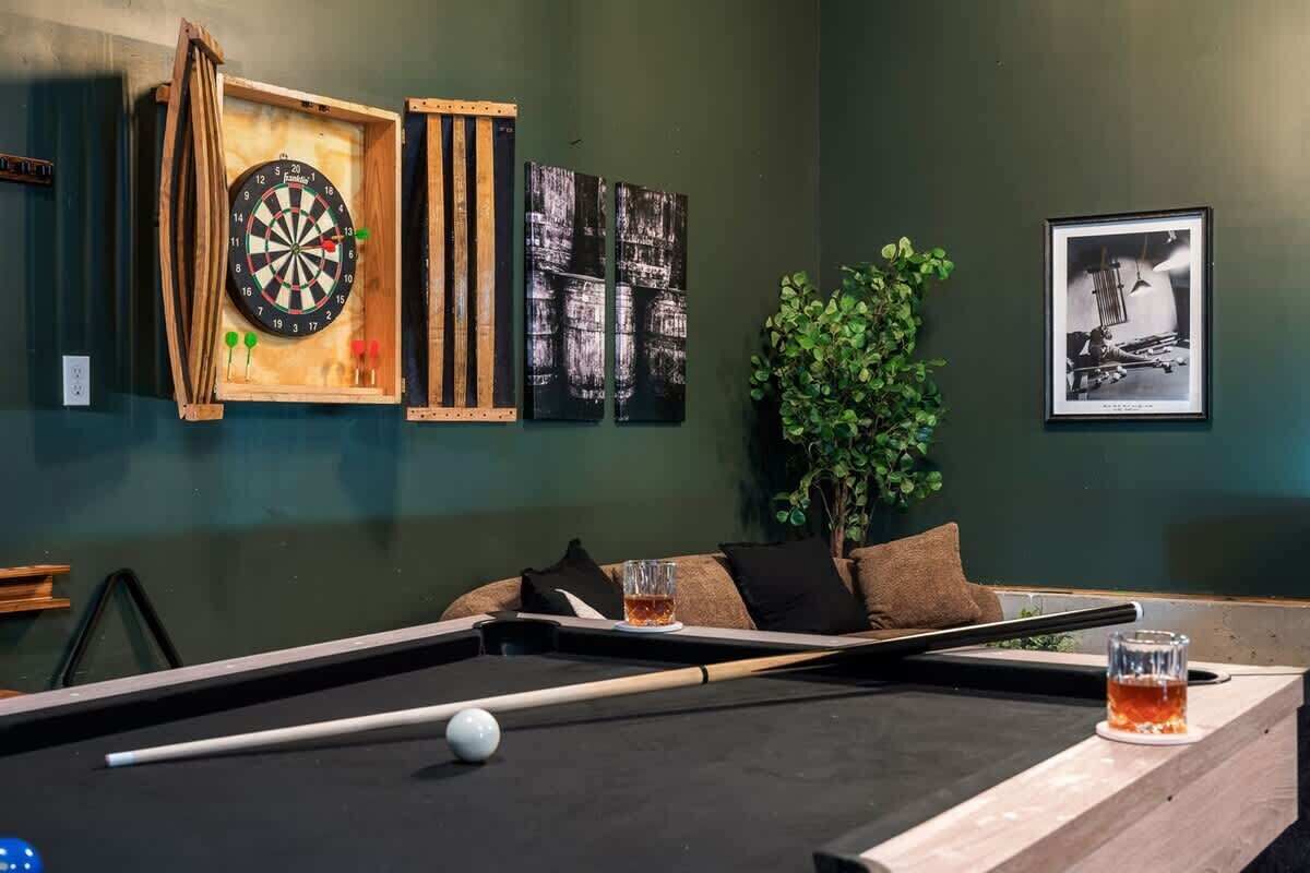 Spielezimmer