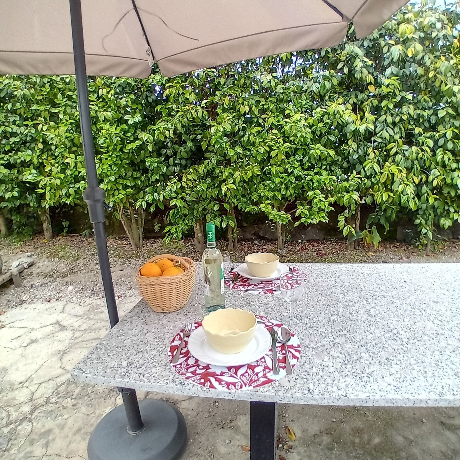 Outdoor dining