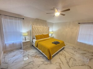 4 Schlafzimmer, Bügeleisen/Bügelbrett, WLAN, Bettwäsche