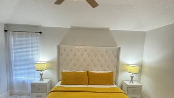 4 bedrooms, iron/ironing board, WiFi, bed sheets