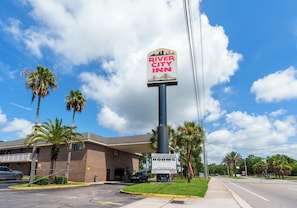 Exterior - RiverCity inn (Jacksonville)