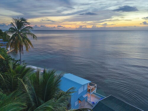 Walk to Buyé Beach/Private On-Site Parking/Cozy 2BR Retreat