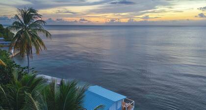 Walk to Buyé Beach/Private On-Site Parking/Cozy 2BR Retreat