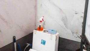 Habitación doble Deluxe | Baño | Regadera, toallas, jabón 