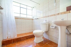 Standard Double Room | Bathroom - Inkarri Express Arequipa (Arequipa)