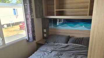3 bedrooms, free WiFi, bed sheets