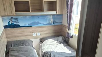 3 bedrooms, free WiFi, bed sheets
