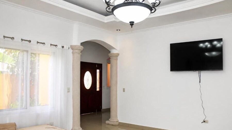 Luxury 4BR Home in Santa Cruz Tegucigalp
