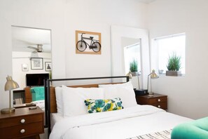 Room - Cozy Studio-Gated Private Entry by Med Center (Houston)
