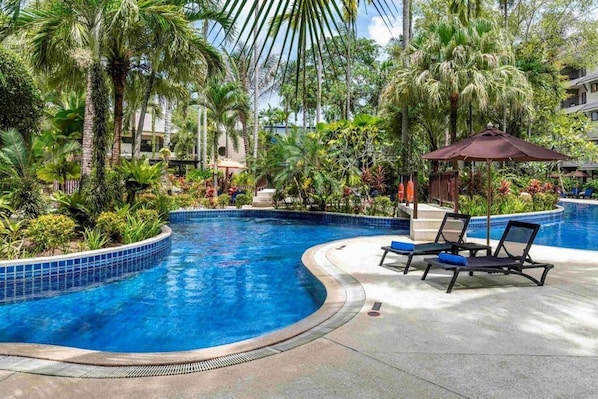 Pool - Holiday Inn Resort Phuket Surin Beach (Choeng Thale)