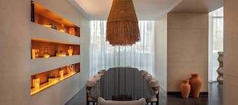 Yas Plaza Circuit by IHG