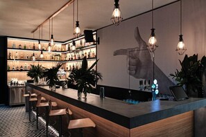 Bar (en el alojamiento)