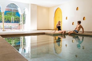 Indoor pool, outdoor pool